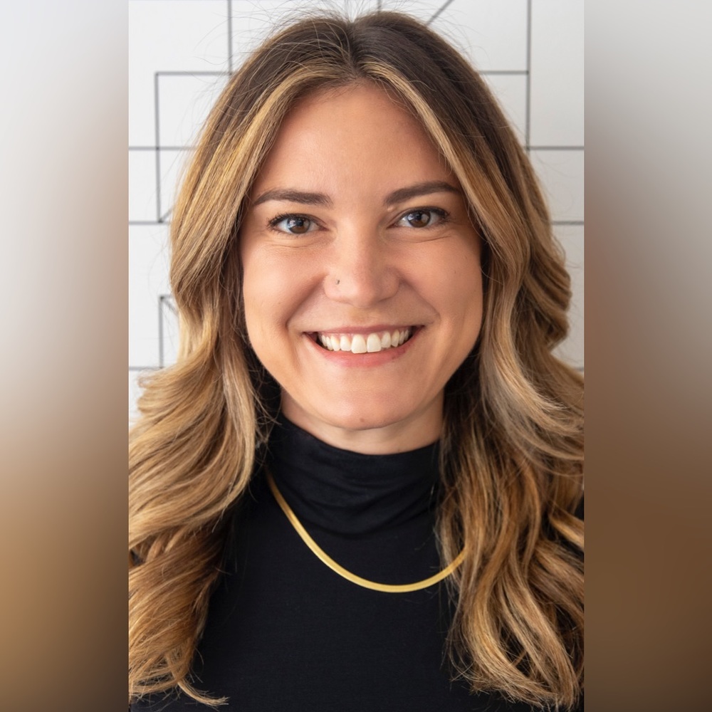 Meet your Posher, Julia